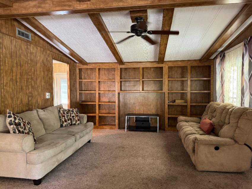 32 Ee Street a Lakeland, FL Mobile or Manufactured Home for Sale